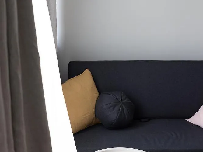 Praga Duo Koneser By Vaya * Varsovia