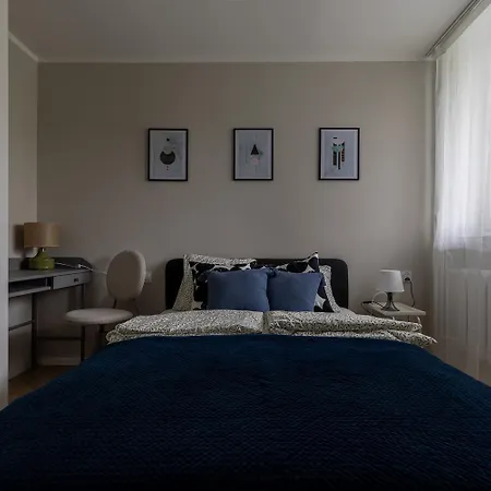 Praga Duo Koneser By Vaya ワルシャワ